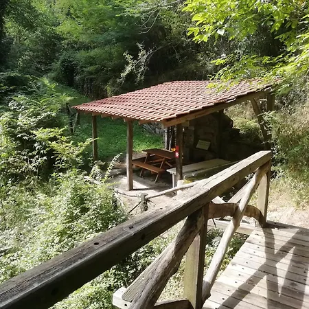 Holiday home τα πλατάνια Ano Kariofiton
